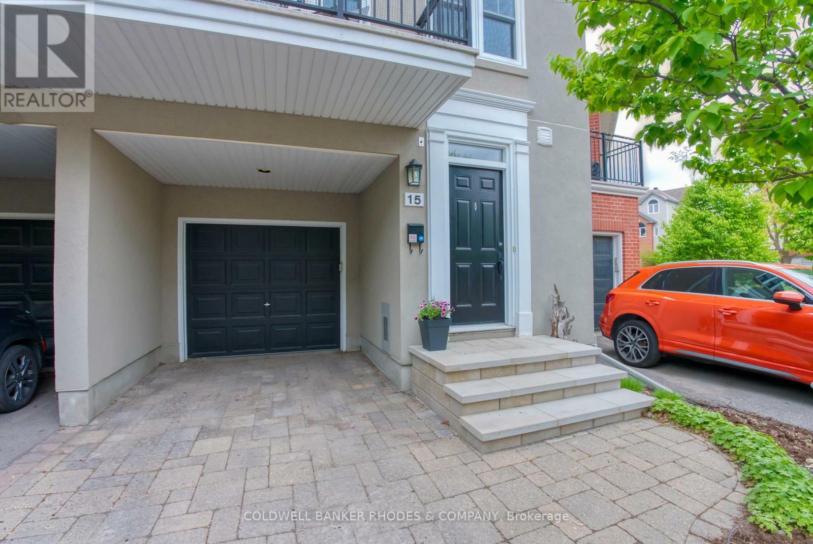 Property Photo: 15 Georgeton Private ON K1K 4S8