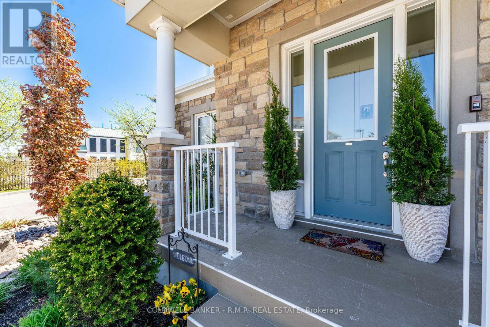 Photo de la propriété: 305 Lakebreeze Drive 6G ON L1B 0A1