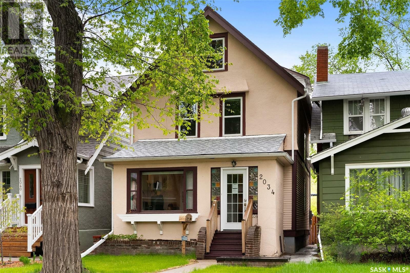 Property Photo: 2034 Montague Street SK S4T 3J7