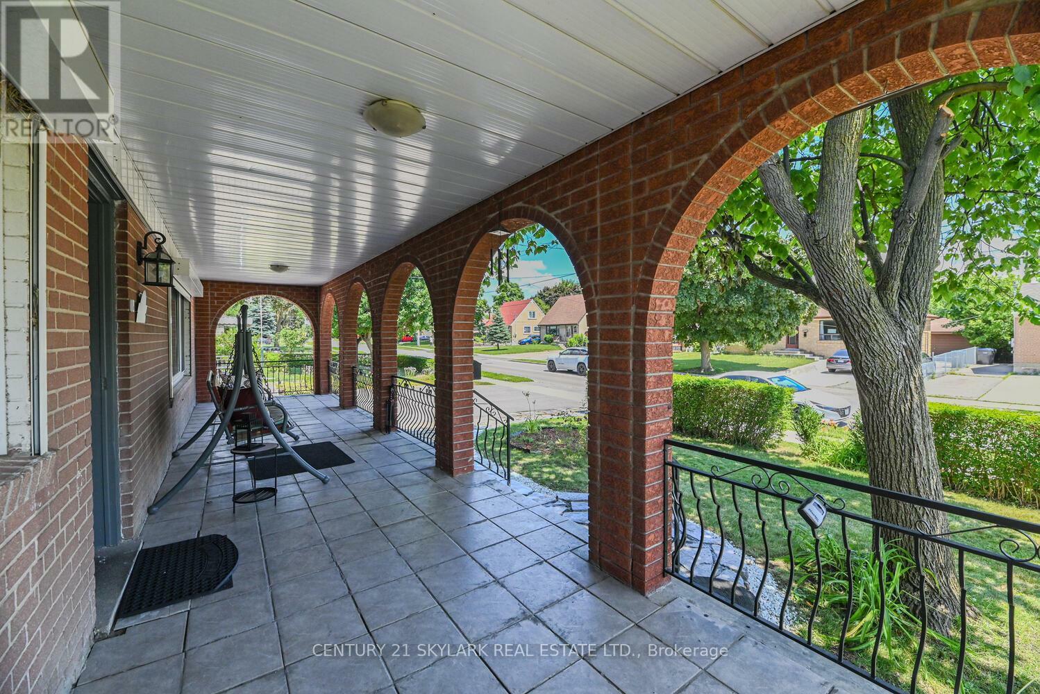 Property Photo: 3331 Etude Drive ON L4T 1T4
