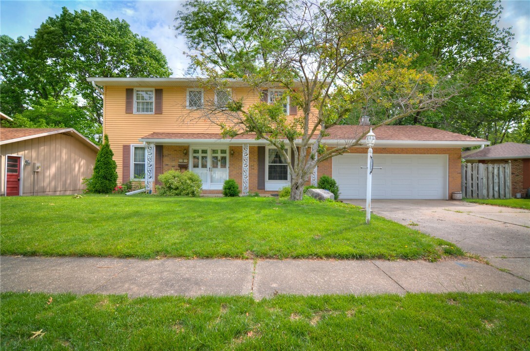 Property Photo: 2290 N Kenwood Court IL 62526