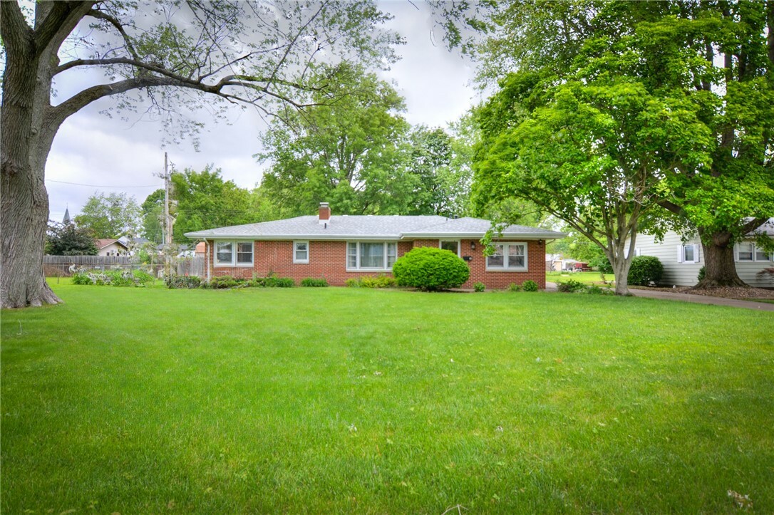 Property Photo: 16 Diane Road IL 62526