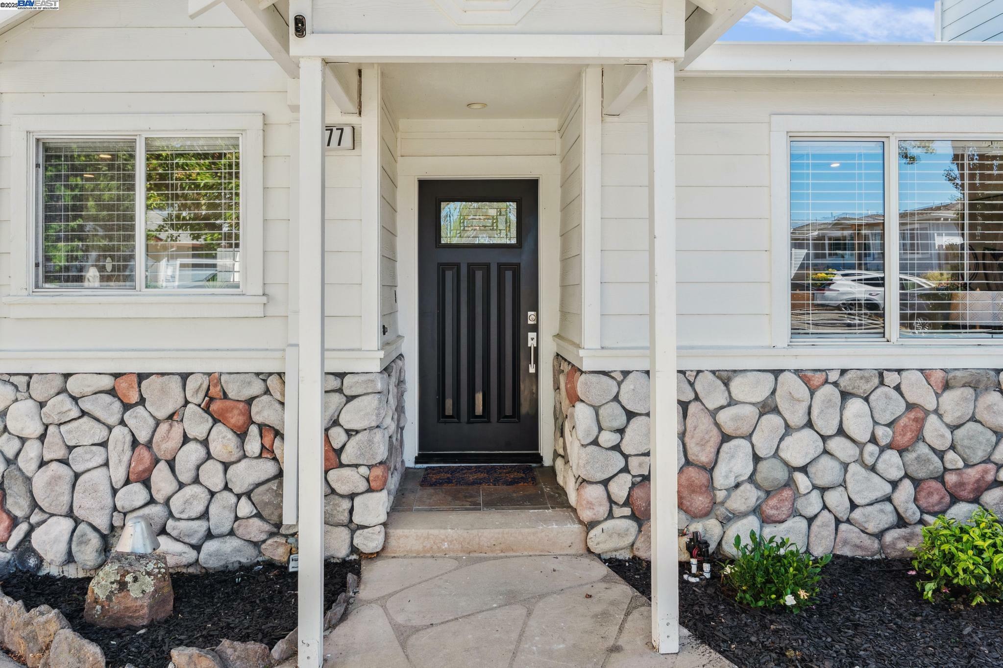 Property Photo: 577 Dorothy Ln CA 94553