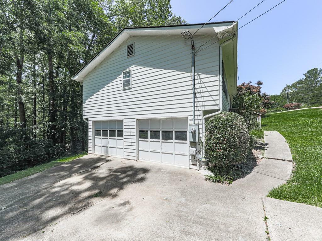 Property Photo: 301 Jetta Lane GA 30115