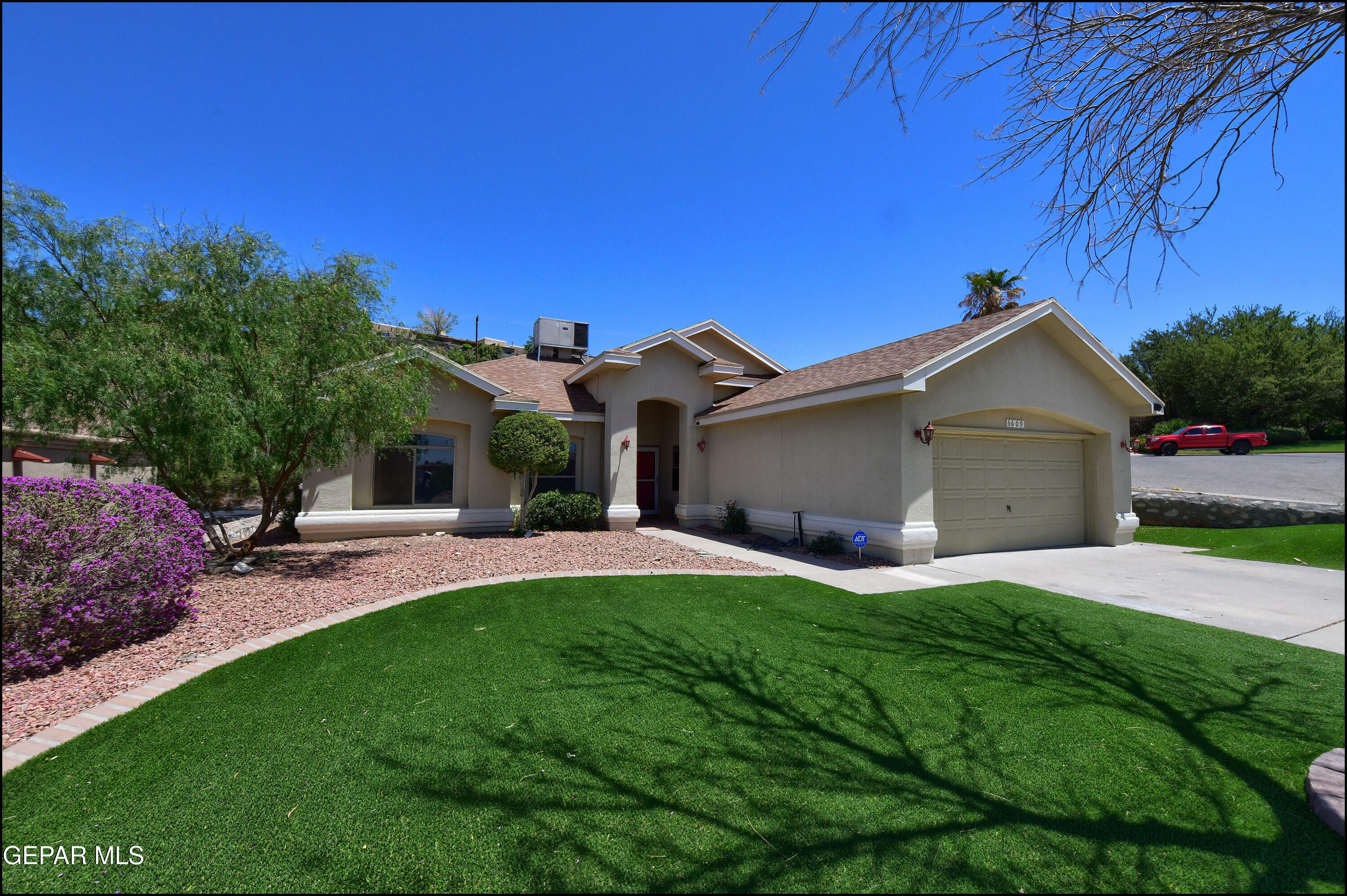 Property Photo: 6609 El Poste Court TX 79912