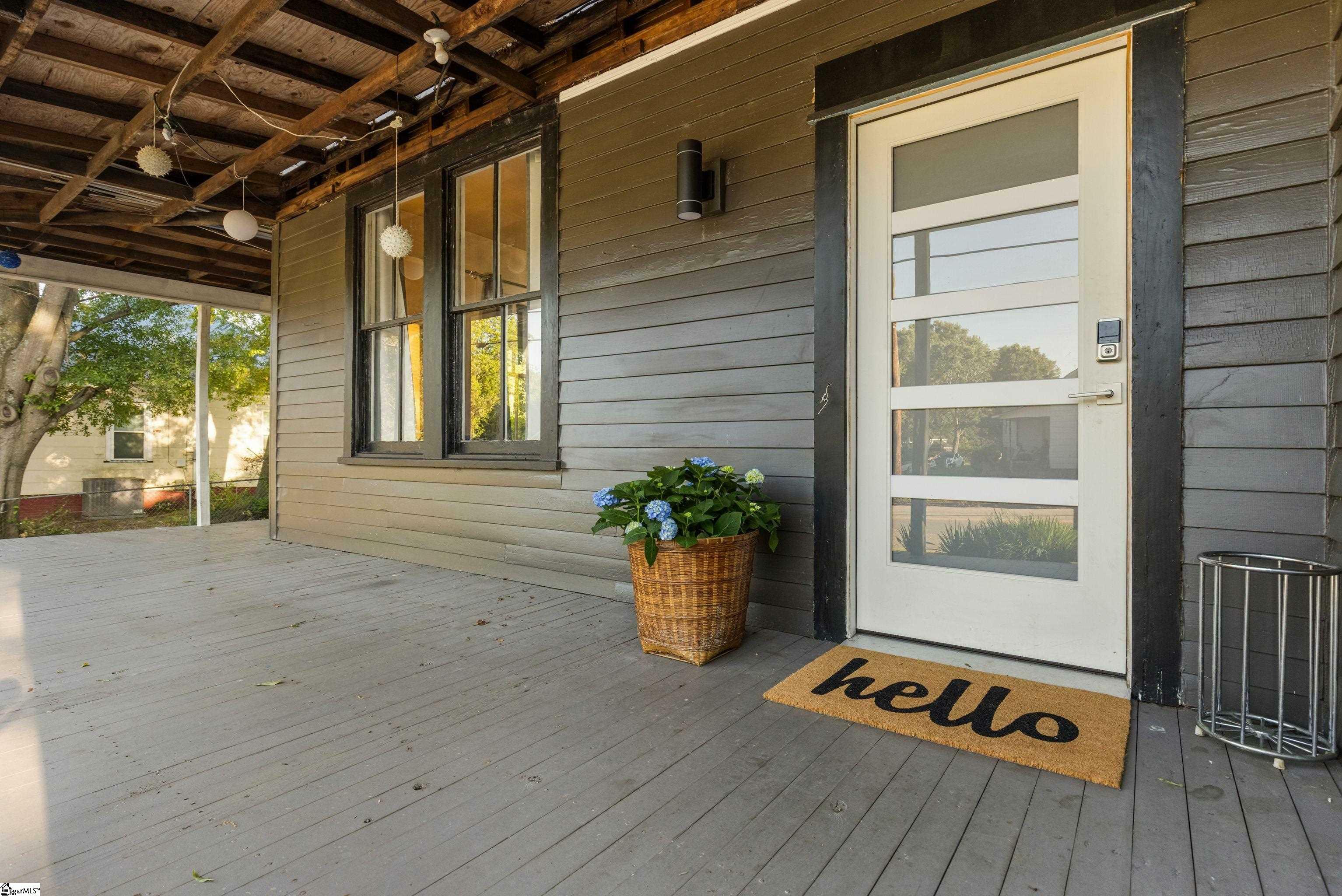Property Photo: 507 West Parker Road SC 29611