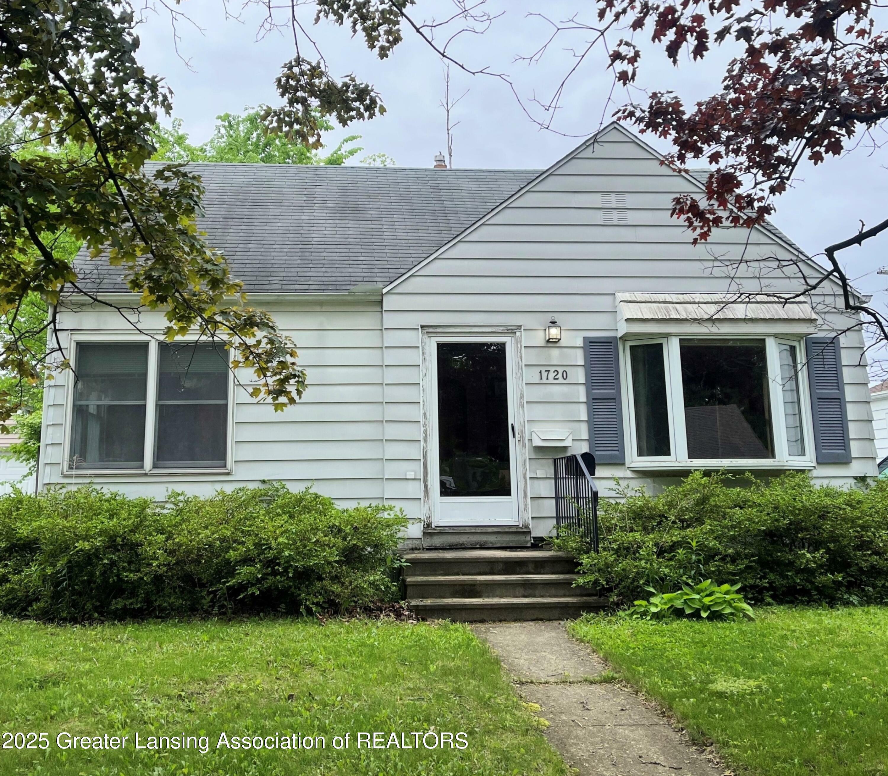 1720 Quentin Avenue  Lansing MI 48910 photo