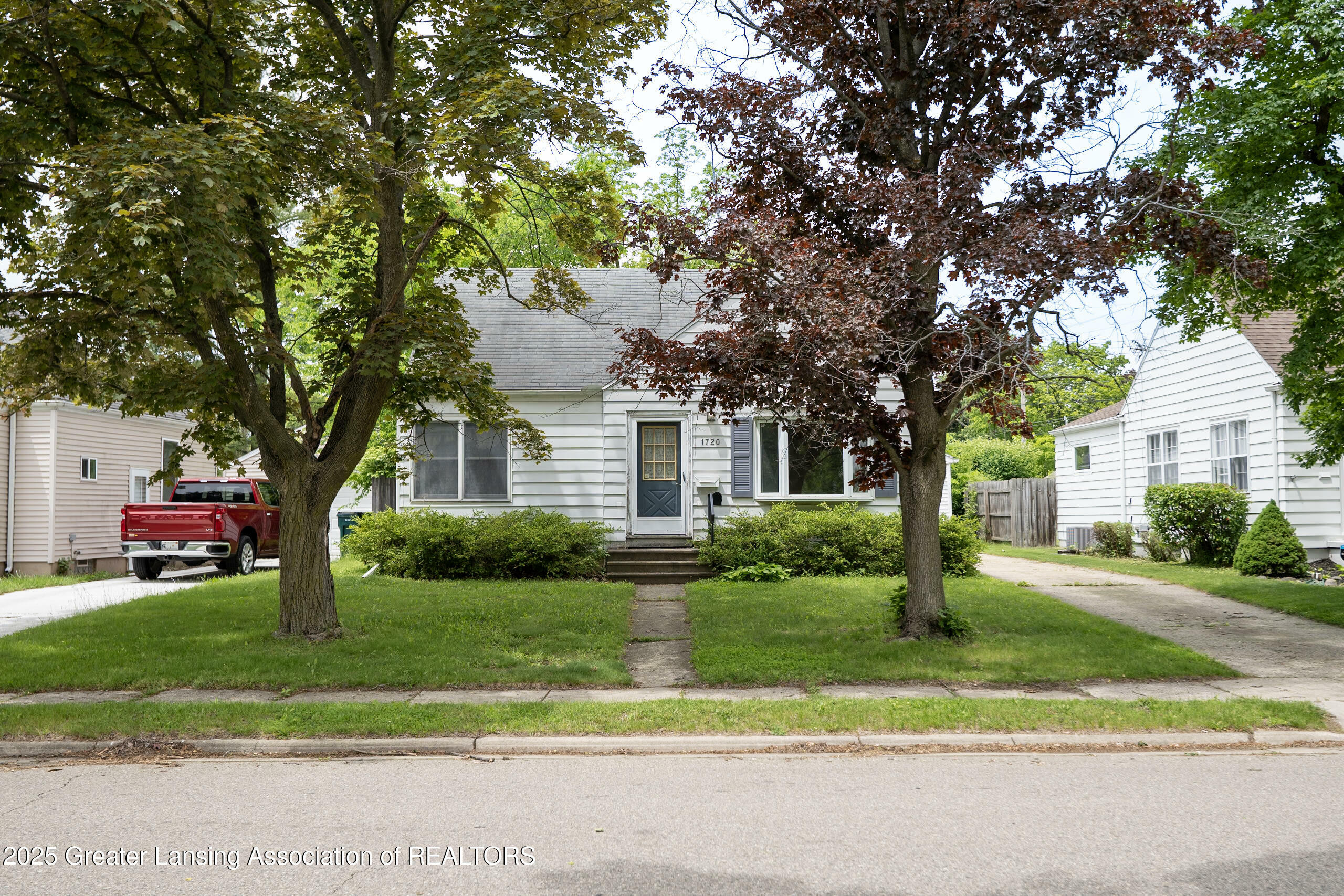 1720 Quentin Avenue  Lansing MI 48910 photo
