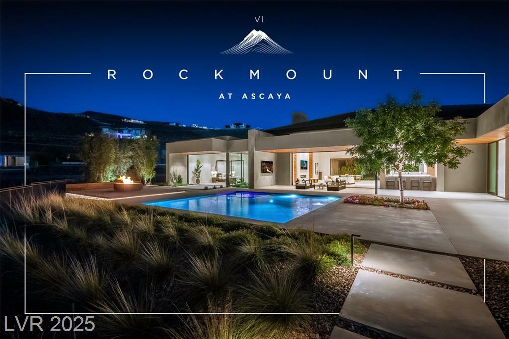 Property Photo: 6 Rockmount Court NV 89012