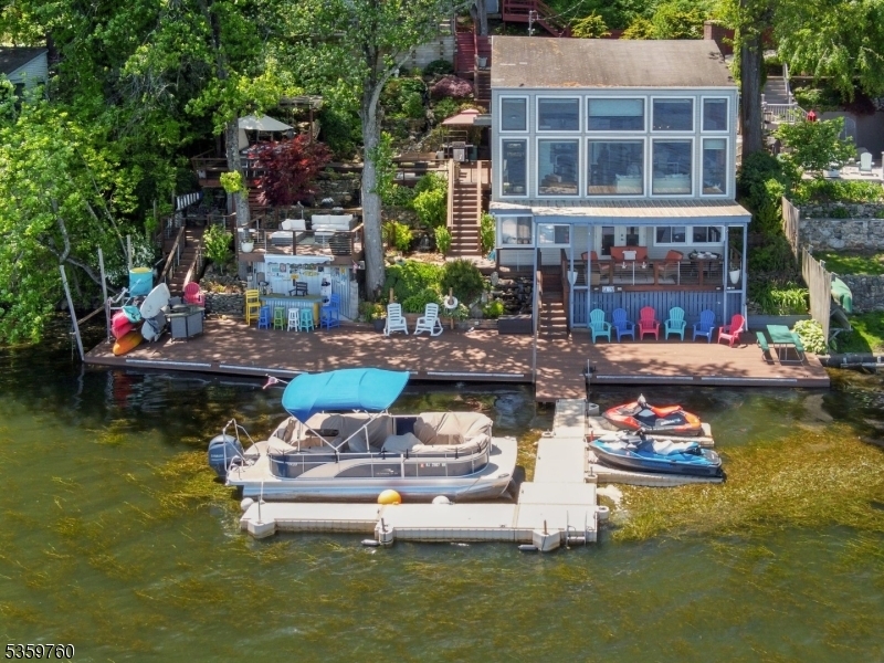 Property Photo: 318 Kingsland Rd NJ 07850