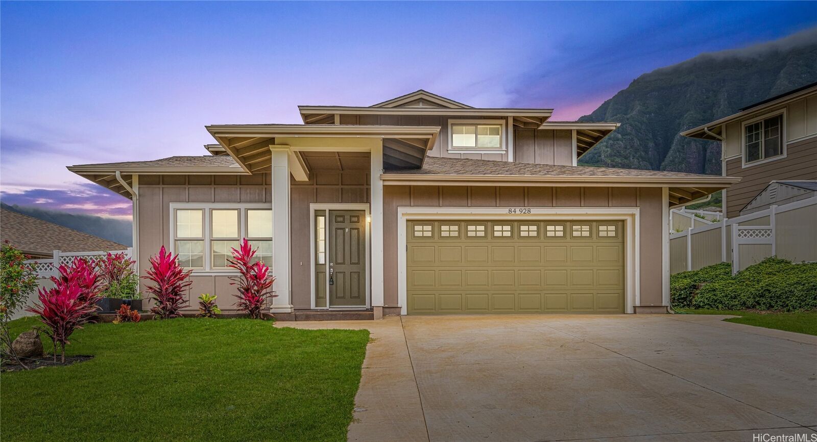 Property Photo: 84-928 Maiola Street 76 HI 96792