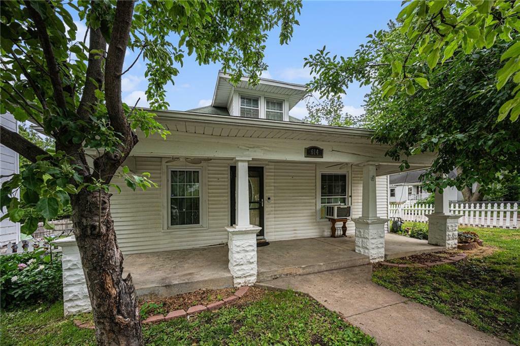 Property Photo: 614 S 7th Street KS 66002