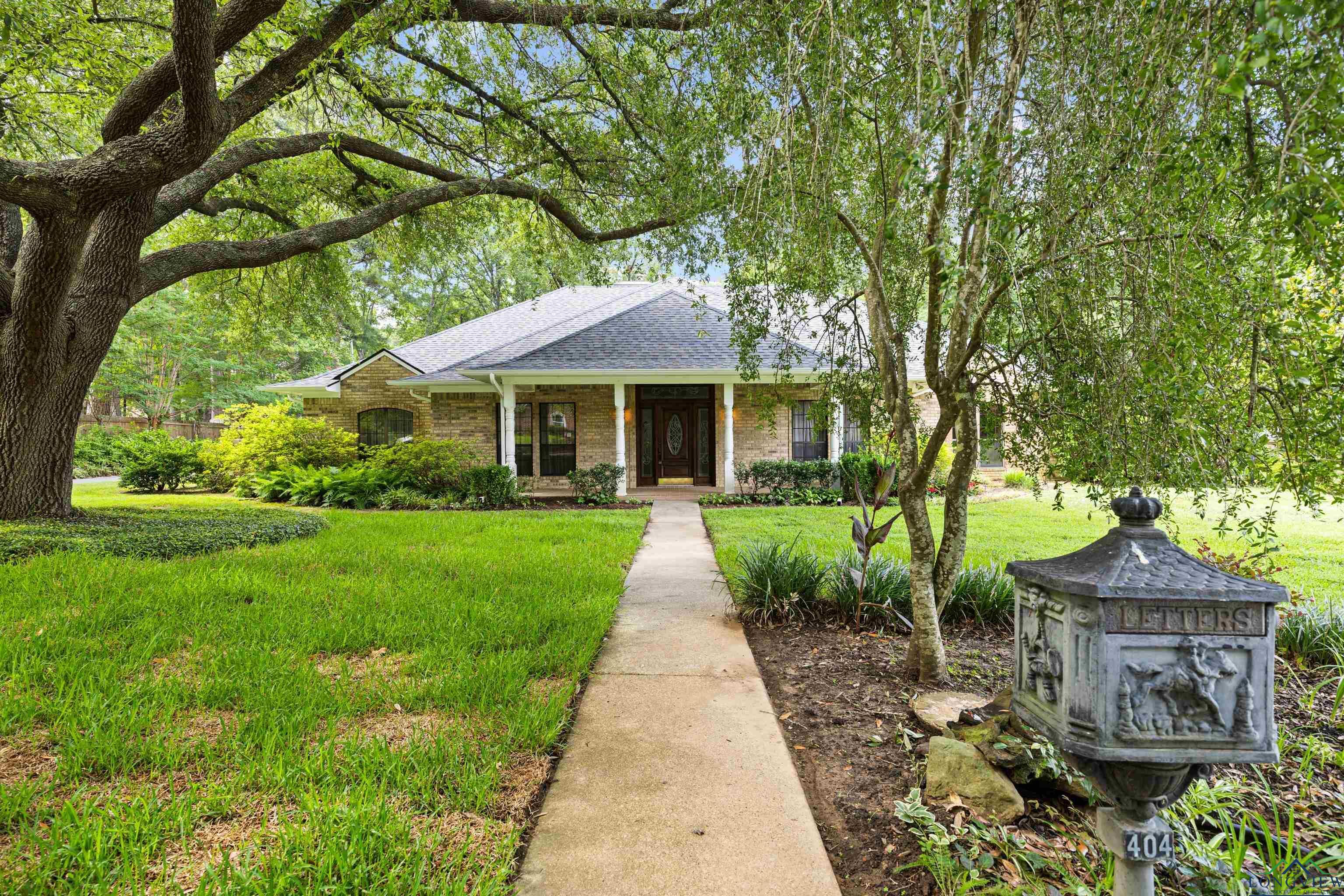 Property Photo:  404 Moccasin Trail  TX 75662 