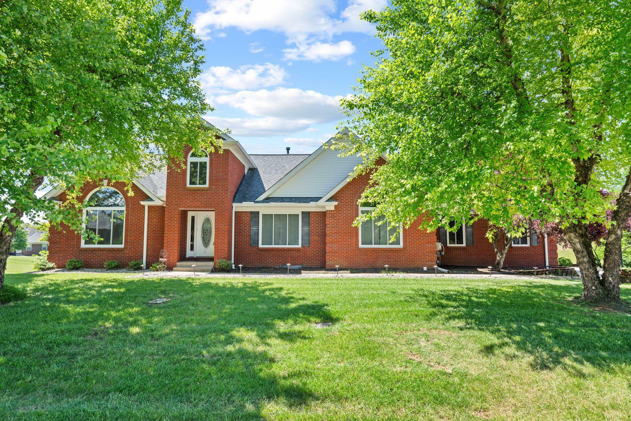 Property Photo: 126 Deep Springs Drive KY 40004