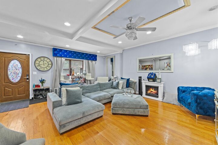 Property Photo:  3632 Willett Avenue  NY 10467 