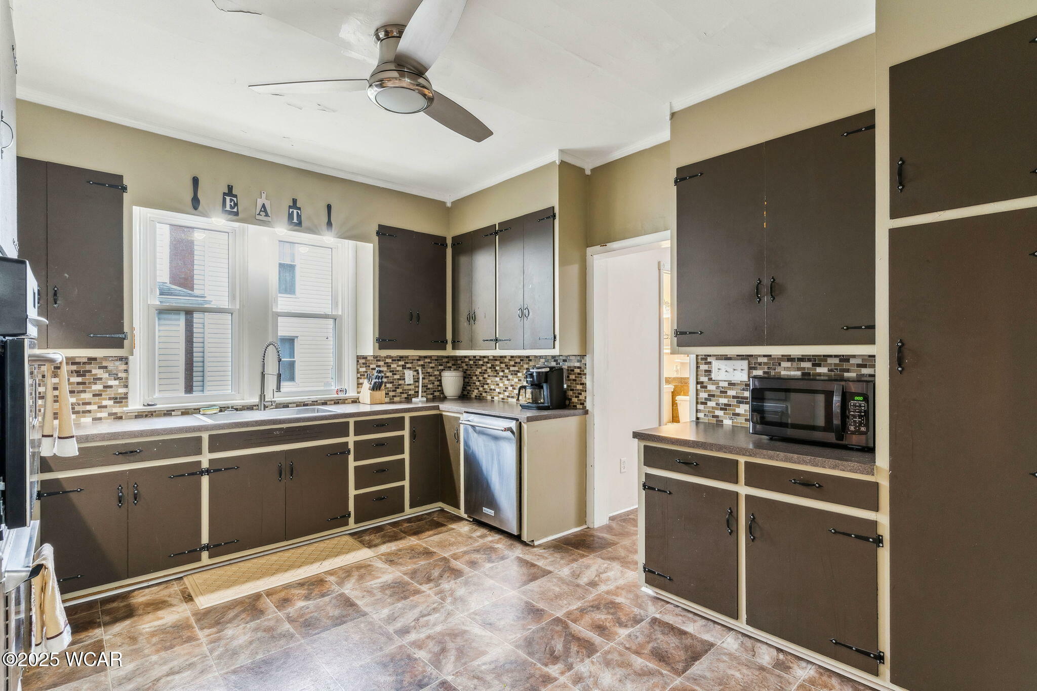 Property Photo:  349 N Main St. Street  OH 43326 