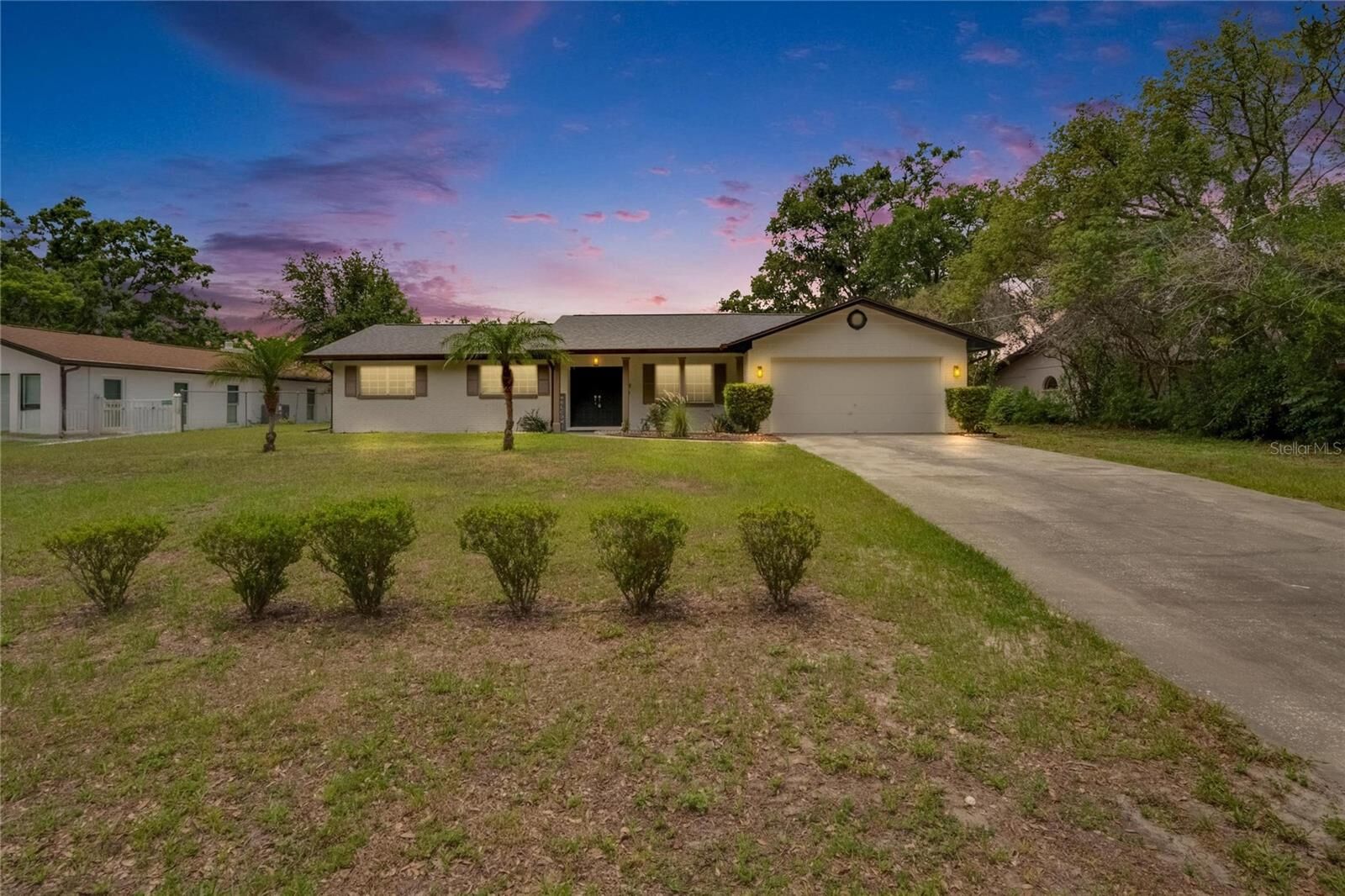 Property Photo: 16112 N 15th Street FL 33549