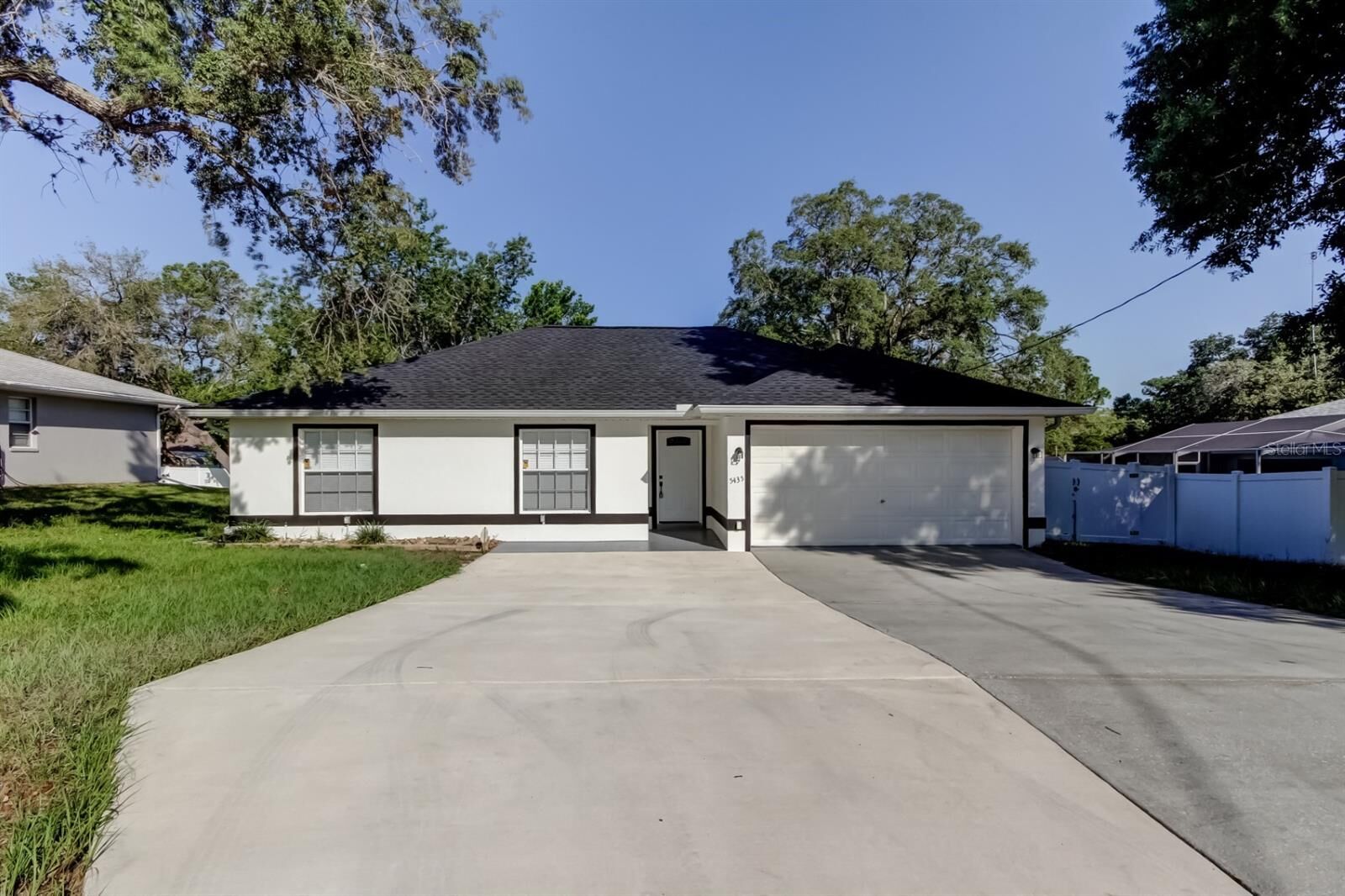 Property Photo: 5435 Birchwood Road FL 34608