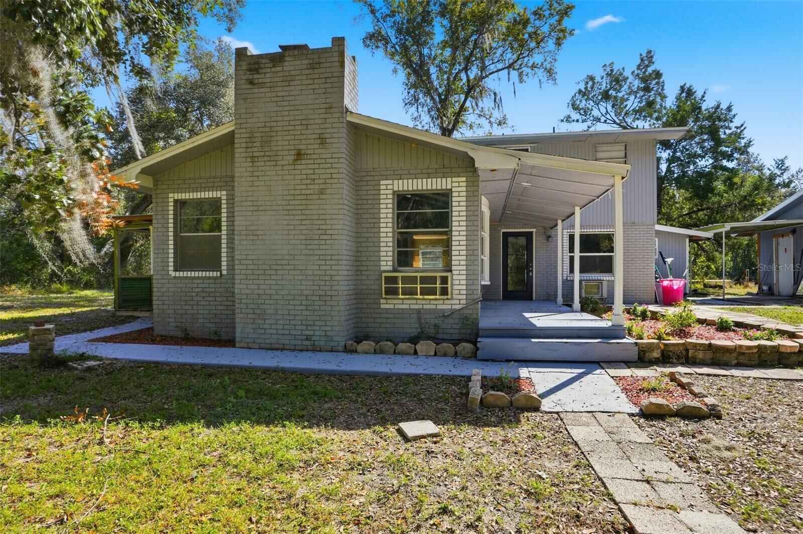 Property Photo: 6234 Cyril Drive FL 33523
