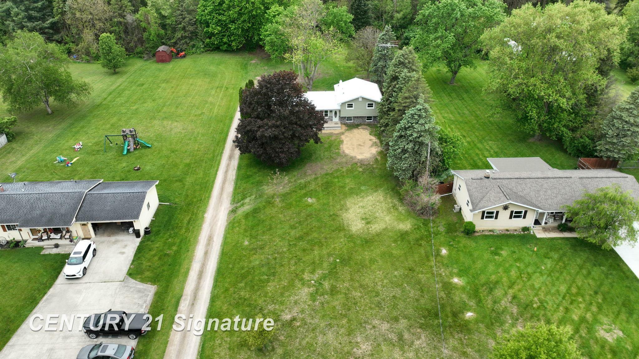 Property Photo: 7385 Gillette Road MI 48433