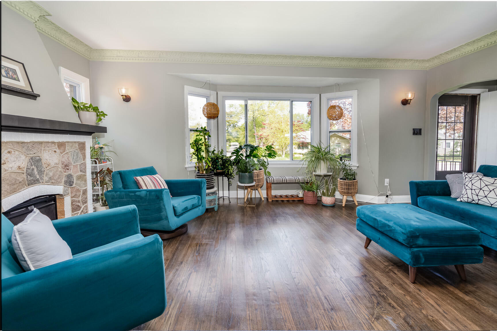 Property Photo: 4892 N Mohawk Ave WI 53217