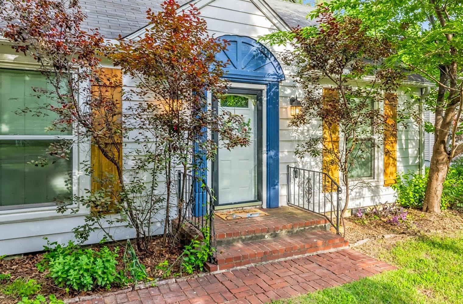 Property Photo: 18 N Reese St TN 38111