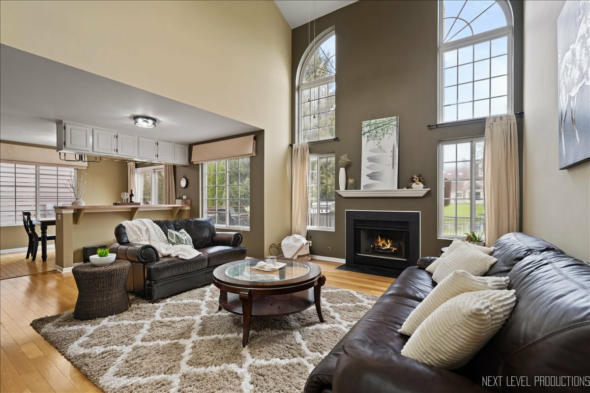 Property Photo: 1839 Tamahawk Lane IL 60564