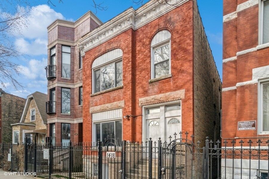 Property Photo:  1418 N Campbell Avenue  IL 60622 