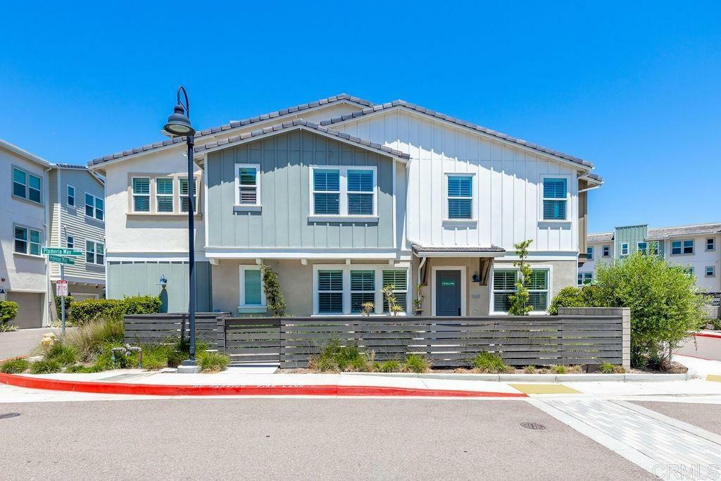 Property Photo: 1105 Hibiscus Way CA 92054