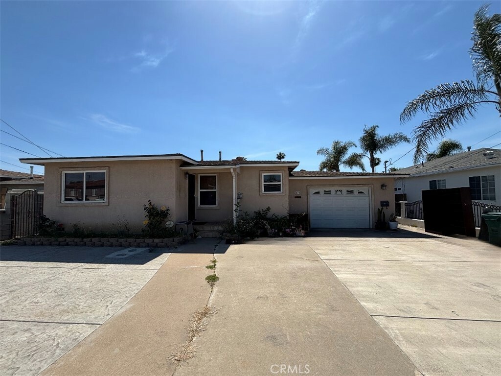 Property Photo:  678 Ash Avenue  CA 91910 
