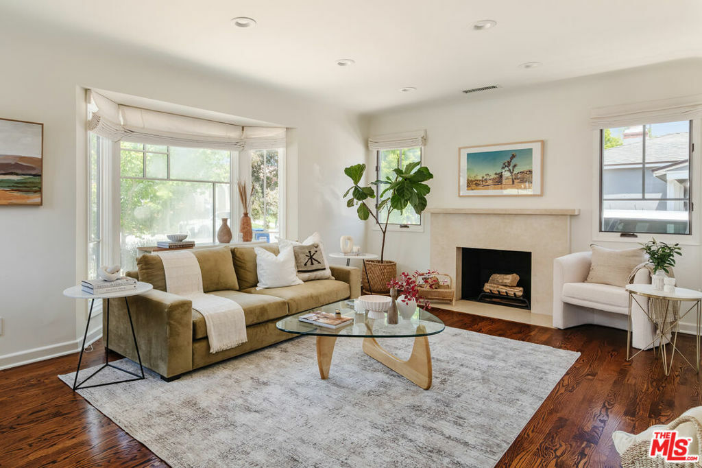 Property Photo: 7920 Yorktown Avenue CA 90045