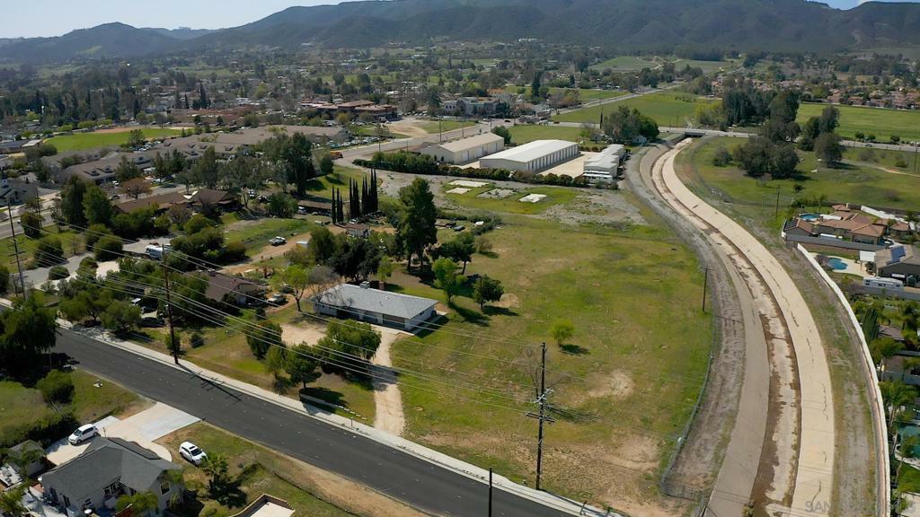 24567 Adams Ave  Murrieta CA 92562 photo