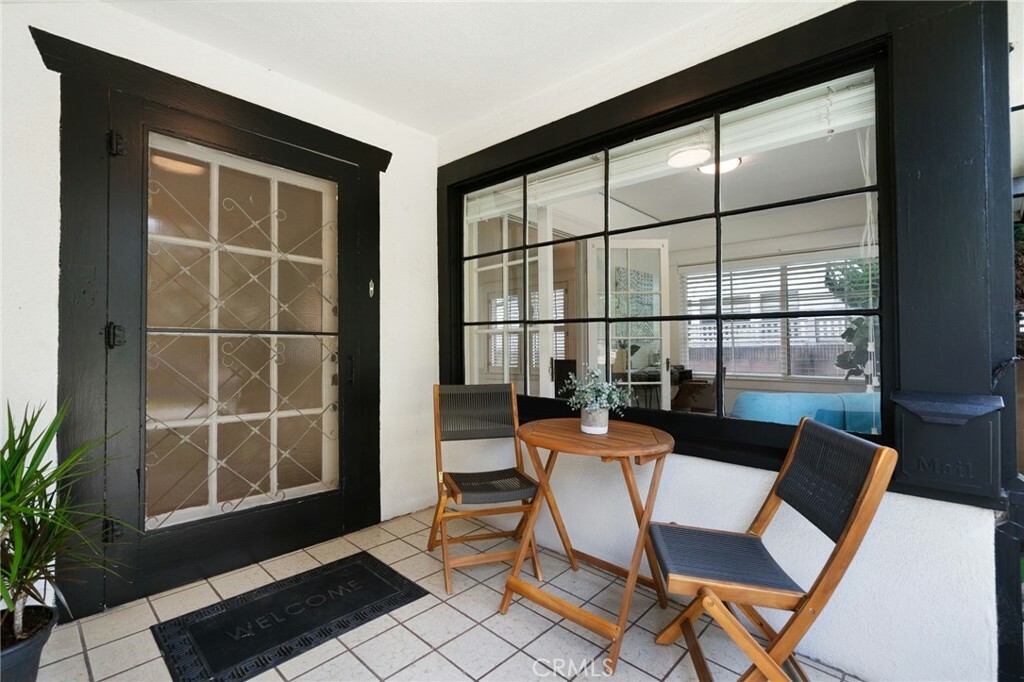 Property Photo: 538 Palisades Avenue CA 90402