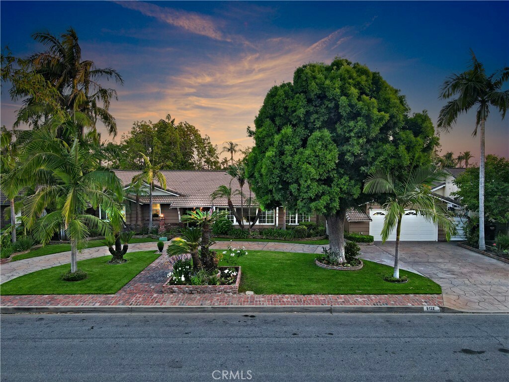 Property Photo:  9122 Gainford Street  CA 90240 