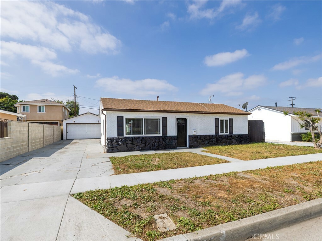 Property Photo: 5512 W 117th Street CA 90304