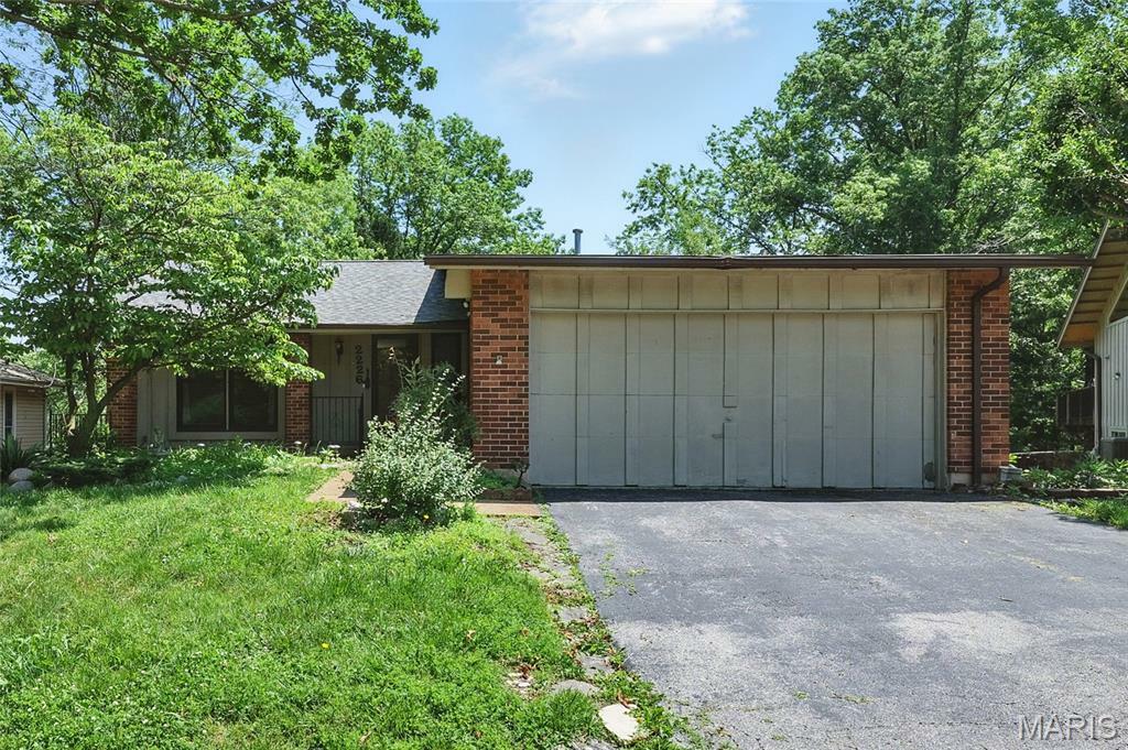 Property Photo: 2226 Arborview Drive MO 63043