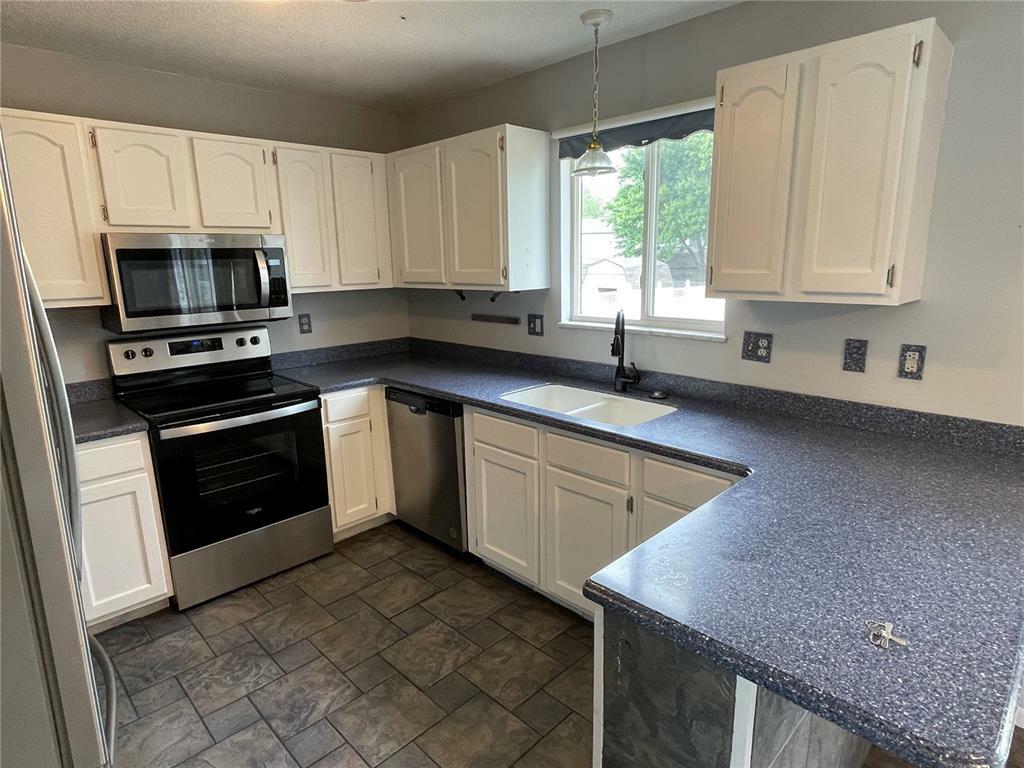Property Photo: 334 Saint Rose Drive IL 62035