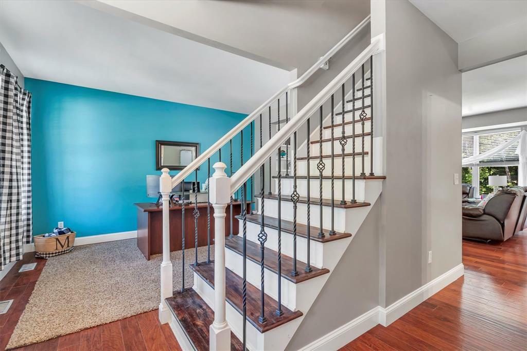 Property Photo: 724 Hilltop Woods Court MO 63025