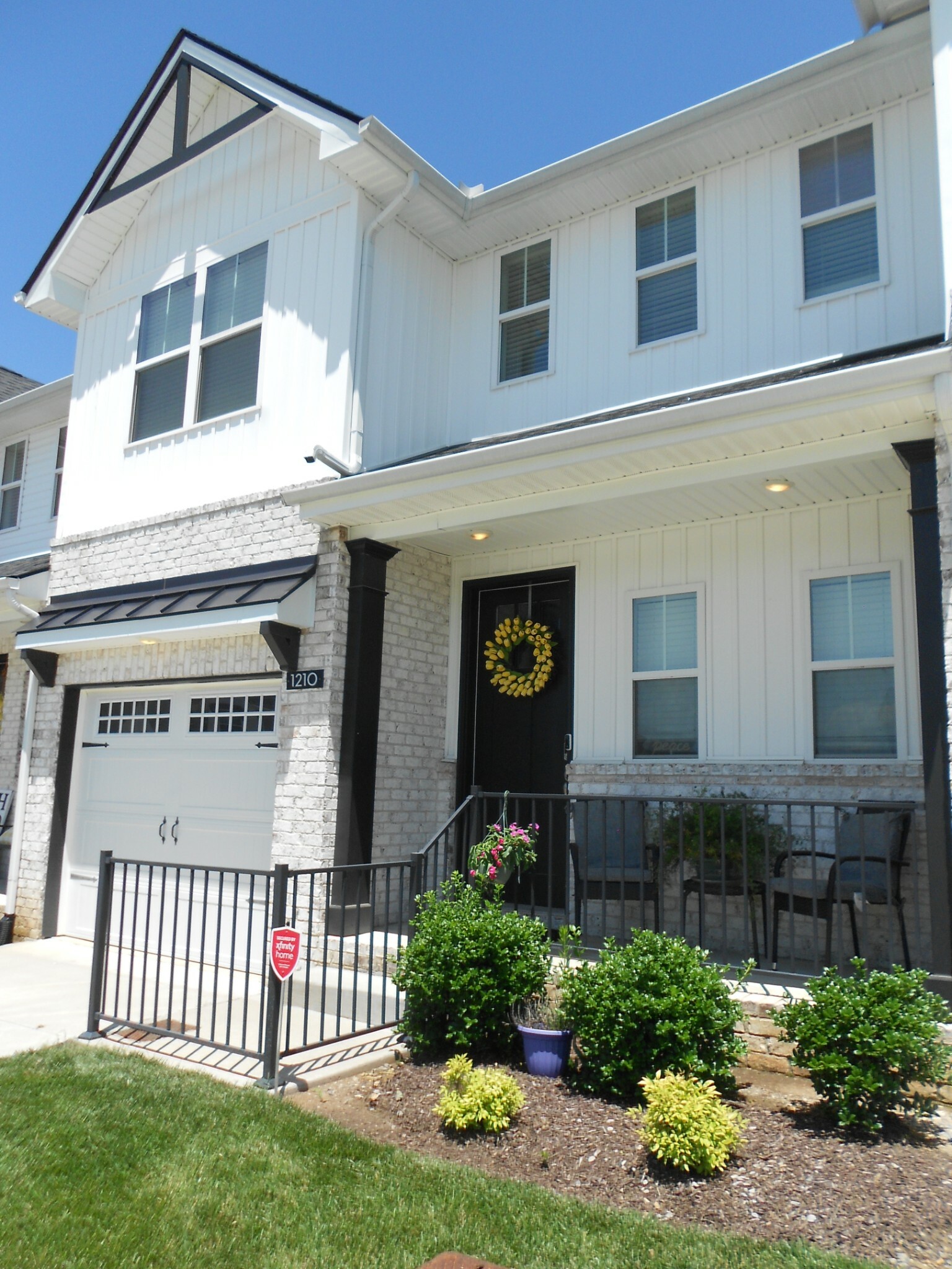 Property Photo: 1210 Hayloft Pl TN 37066