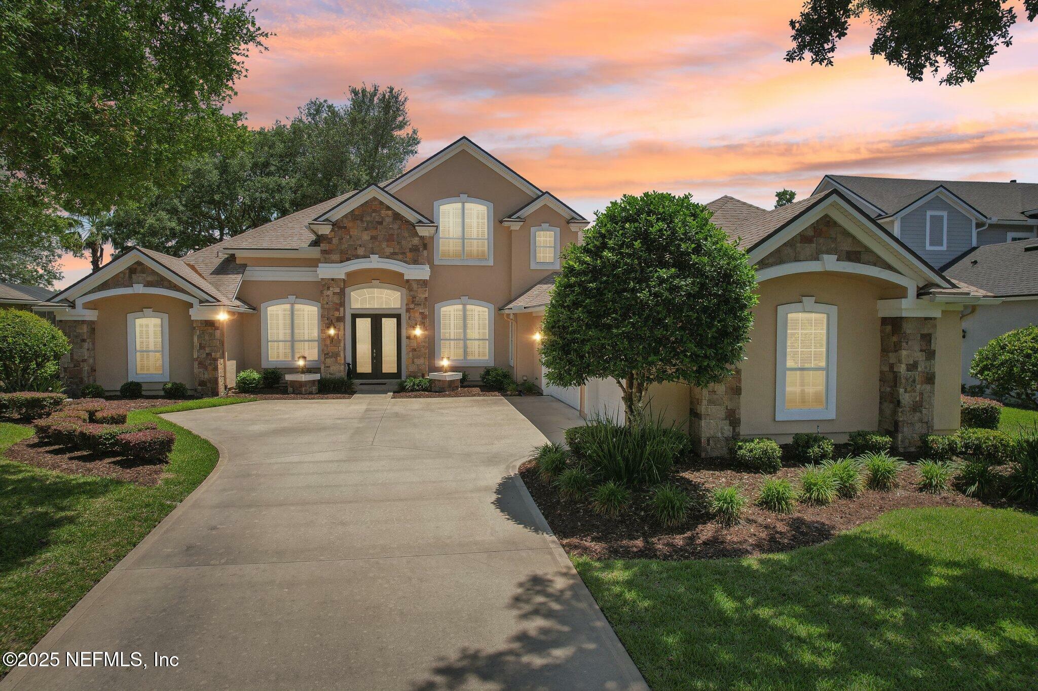 Property Photo: 717 E Dorchester Drive FL 32259