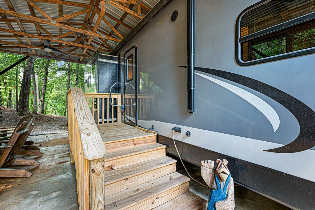 Property Photo: 44 11th Street GA 30540