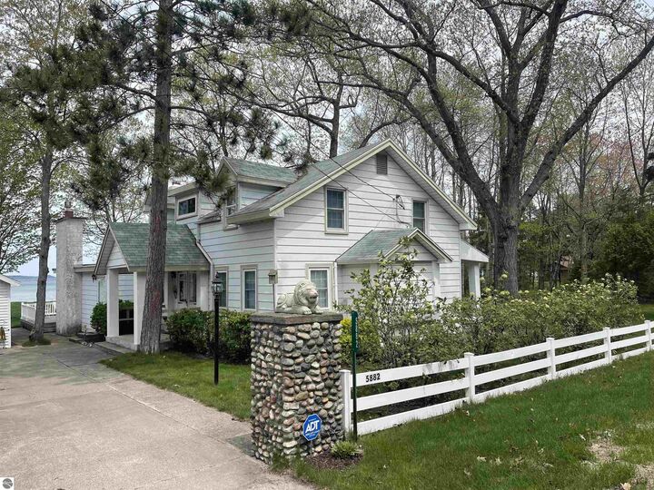 5882 Crystal Beach Road  Rapid City MI 49676 photo