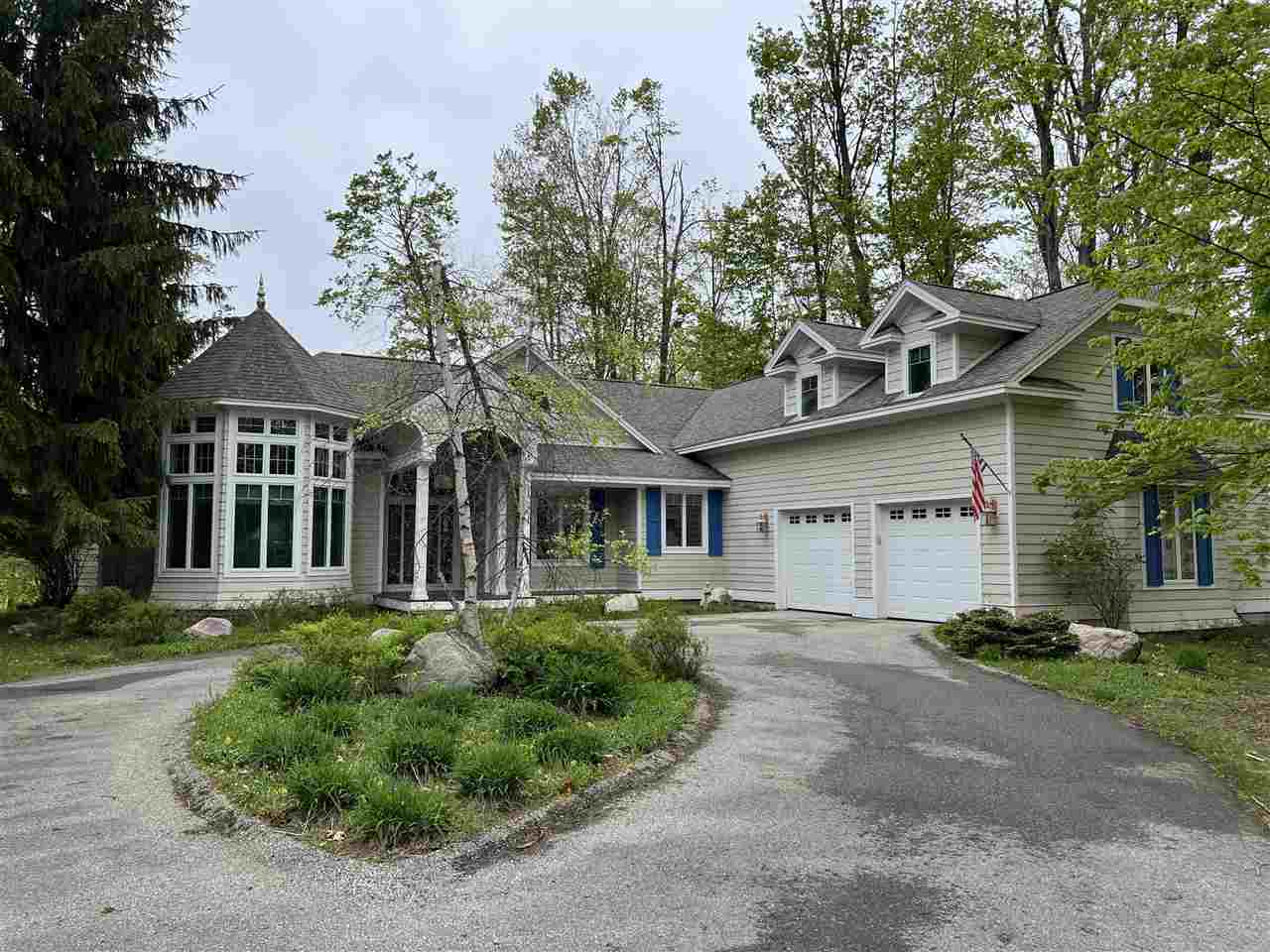2112 Golfview  Harbor Springs MI 49740 photo