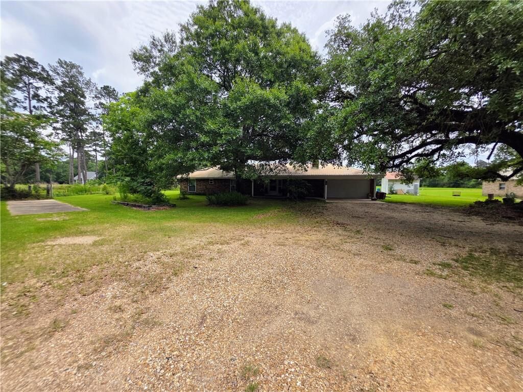 Property Photo:  46282 Morris Road  LA 70401 
