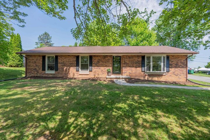695 Carson Drive  Christiansburg VA 24073 photo