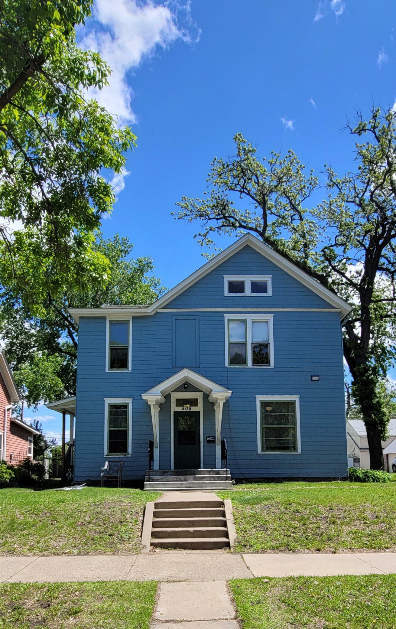 Property Photo: 508 6th Avenue S MN 56301