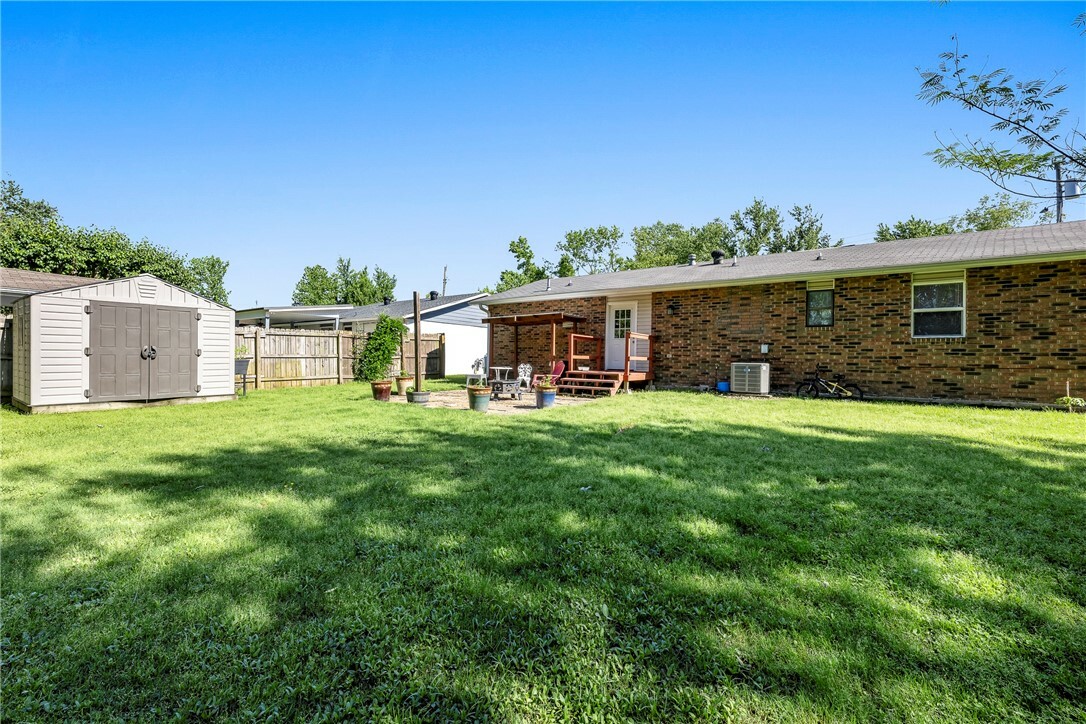 Property Photo: 909 SE 11th Street AR 72712
