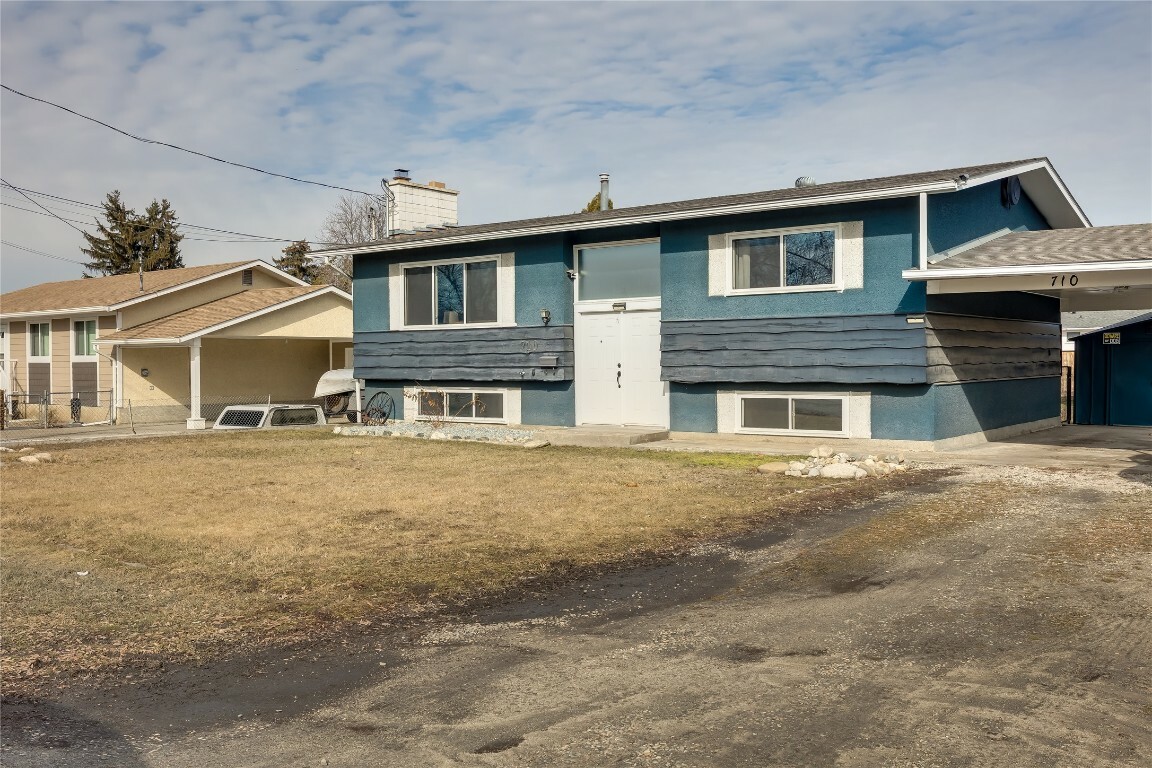Property Photo: 710 Hollydell Road BC V1X 1L5