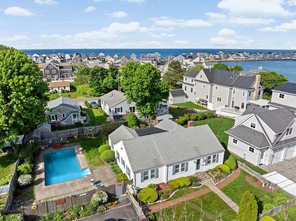 Property Photo: 6 Damon Rd MA 02066