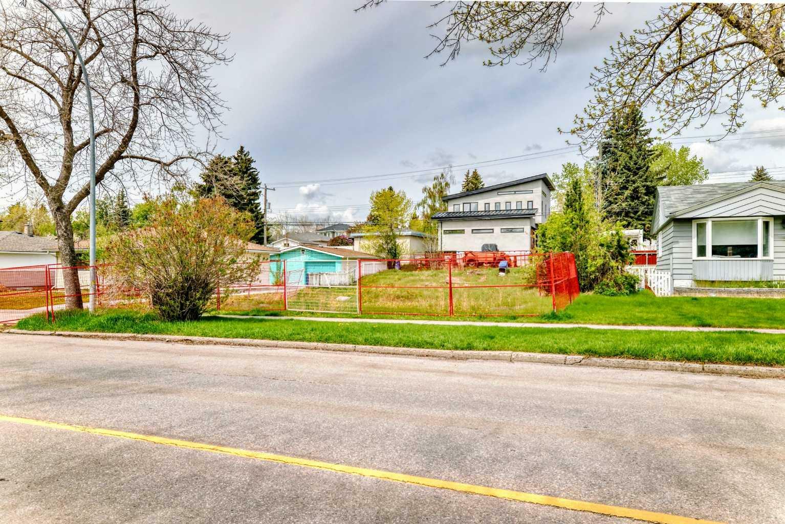 Photo de la propriété: 521 Northmount Drive NW AB T2K 3J1